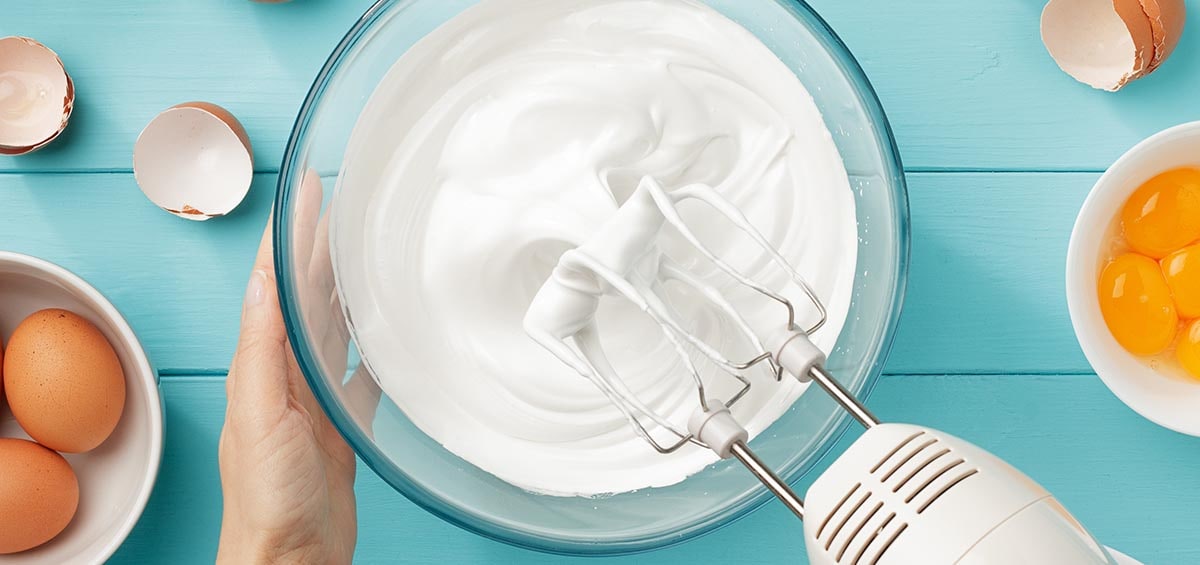 Κουζινομηχανή VS μίξερ: Ποιο σου ταιριάζει και γιατί;