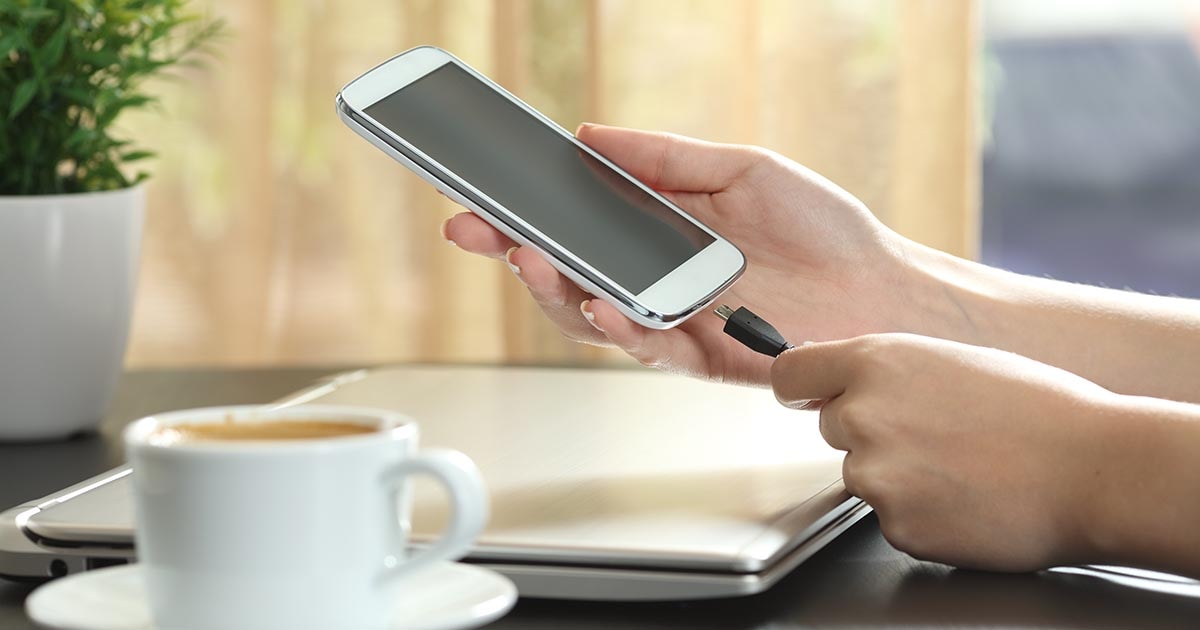 Tech savoir-faire: Σταμάτα να χρησιμοποιείς φορτιστές συναδέλφων!