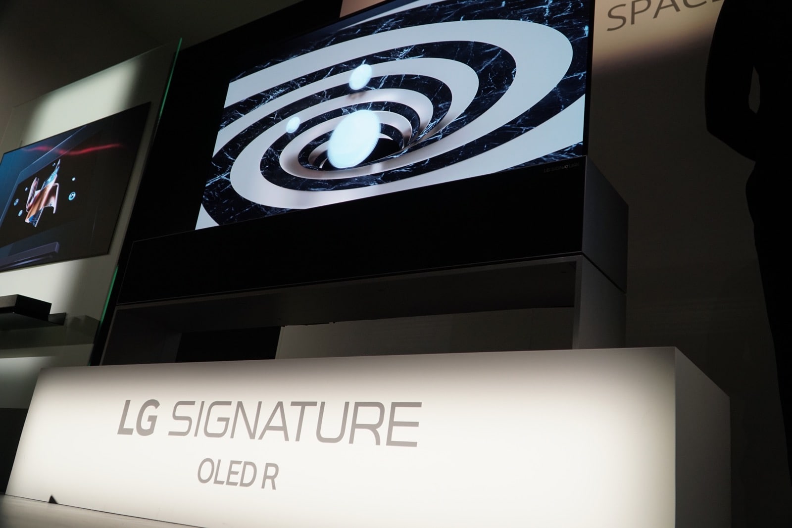 CES 2020/ Ημέρα 1η: Η χαρά της… τηλεόρασης!