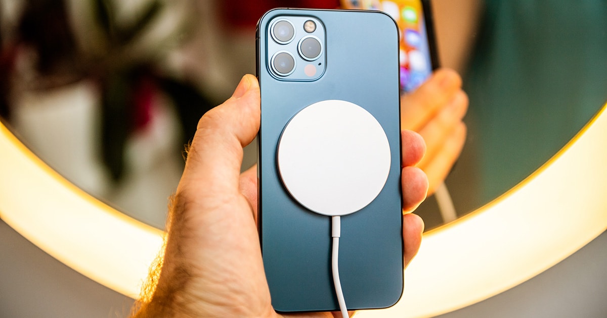 Τα iPhone 12 διαθέσιμα στο Public!