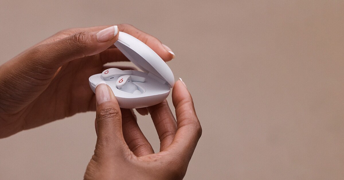 Ανακοινώθηκαν τα Beats Fit Pro με ANC και spatial audio