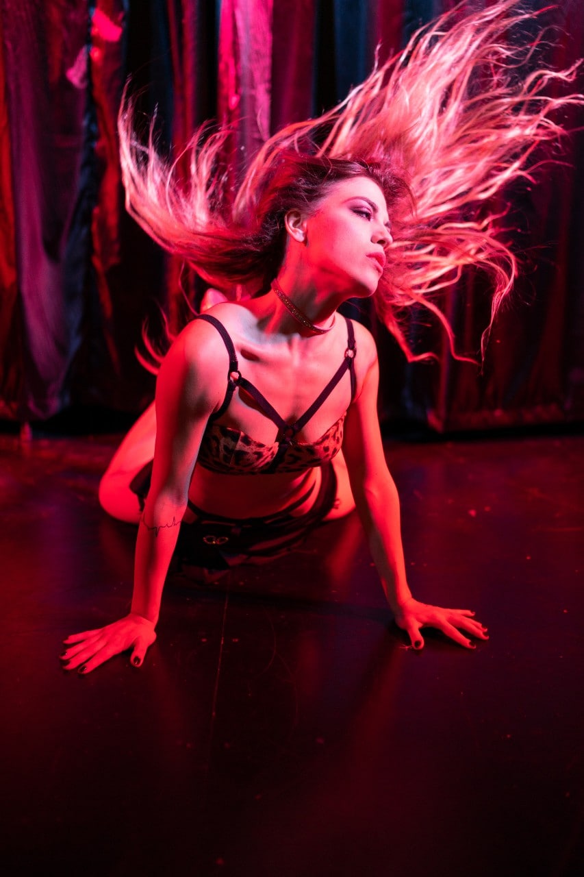 Πυρπασόπουλος, Βαλάσης, Δούκα:Τα «Αξύριστα Πηγούνια» κι ο Σόλοχοφ