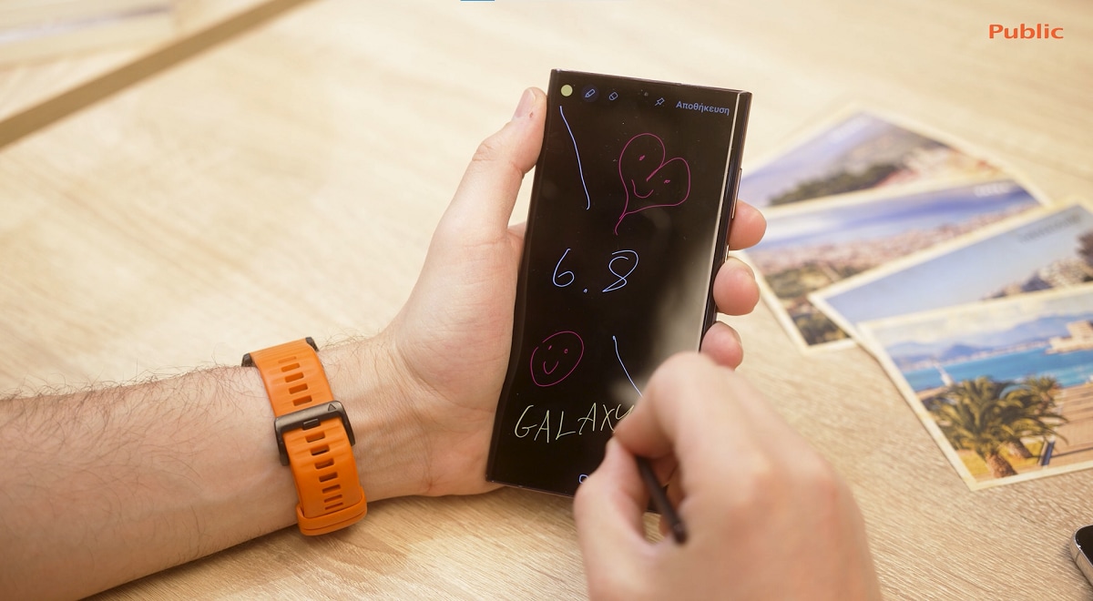 Samsung Galaxy S22: Ο Τίμος Κουρεμένος συναντά τα νέα smartphones