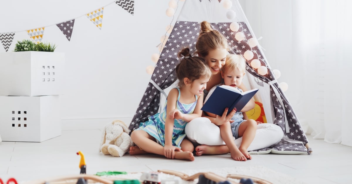 Γιατί πρέπει τα παιδιά να διαβάζουν βιβλία; Η Αρετή Δόνου απαντά!