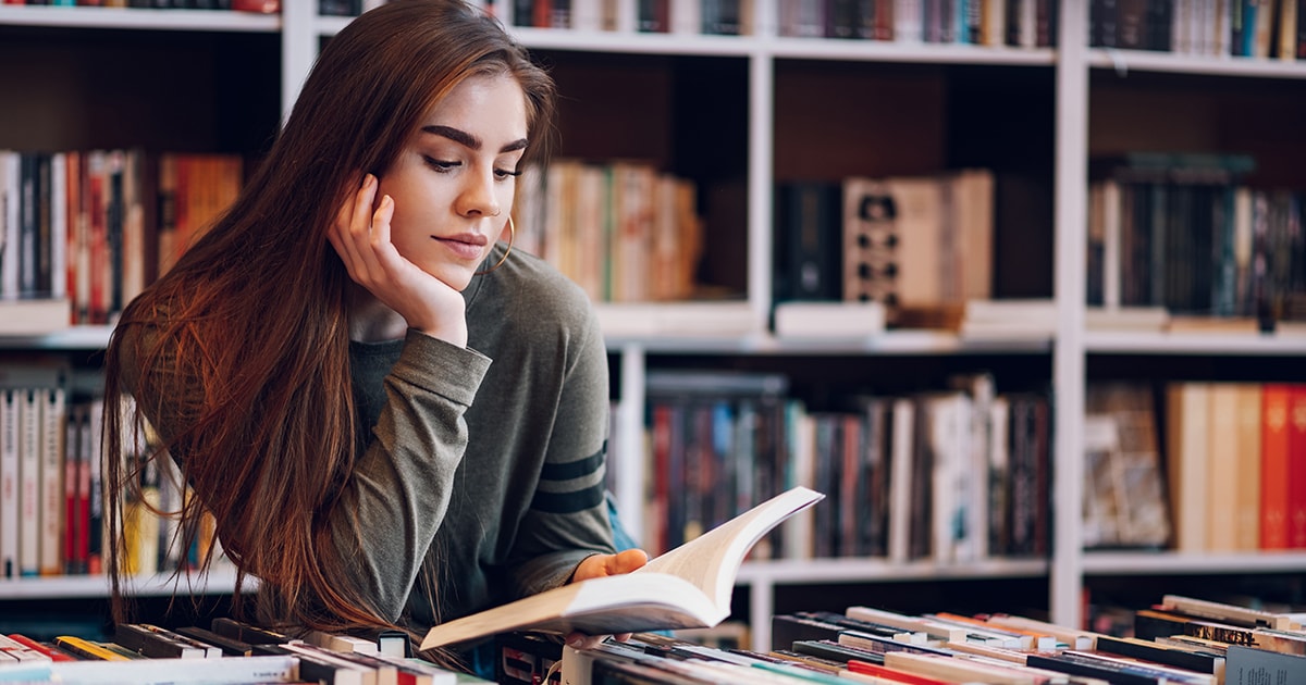 Κουίζ: Μπορείς να αναγνωρίσεις το βιβλίο από την πρώτη φράση του;